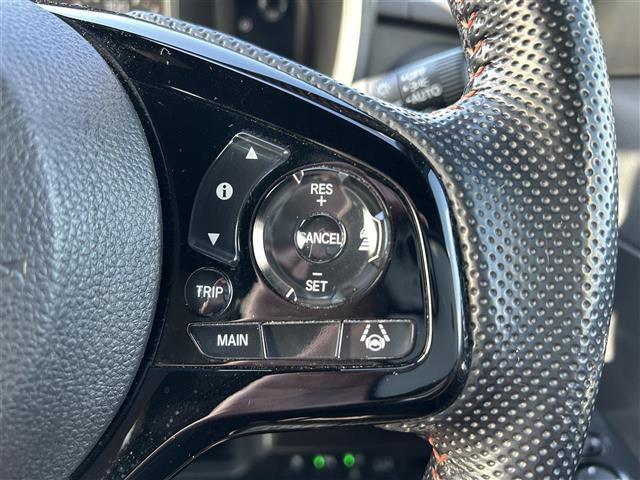 Ｎ－ＯＮＥ ＲＳ　ワンオーナー　６速ＭＴ車　ホンダセンシング　アダプティブクルーズコントロール　純正８インチナビ　バックカメラ　ＥＴＣ　ドライブレコーダー　シートヒーター　純正１５インチＡＷ　オートハイビーム（9枚目）