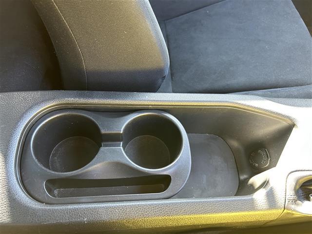 ８６ Ｇ　ＨＫＳ車高調　社外マフラー　社外ナビ　ＣＤ　ＤＶＤ　Ｂｌｕｅｔｏｏｔｈ　ＳＤ　フルセグＴＶ　社外１７インチアルミホイール　ディスチャージヘッドライト　フォグランプ　キーレスエントリー　純正フロアマット（25枚目）