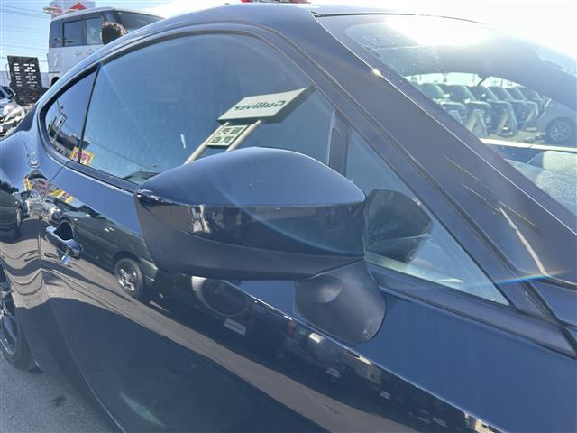 ８６ Ｇ　ＨＫＳ車高調　社外マフラー　社外ナビ　ＣＤ　ＤＶＤ　Ｂｌｕｅｔｏｏｔｈ　ＳＤ　フルセグＴＶ　社外１７インチアルミホイール　ディスチャージヘッドライト　フォグランプ　キーレスエントリー　純正フロアマット（39枚目）