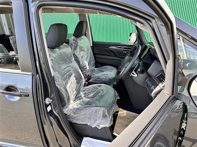 デリカD:5 シャモニー 7人乗り 登録済未使用車 マルチアラウンドモニター e-Assist レーダークルーズコントロール 両側電動スライドドア パワーバックドア シートヒーター ステアリングヒーター(14枚目)