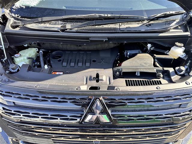 デリカD:5 シャモニー 7人乗り 登録済未使用車 マルチアラウンドモニター e-Assist レーダークルーズコントロール 両側電動スライドドア パワーバックドア シートヒーター ステアリングヒーター(41枚目)