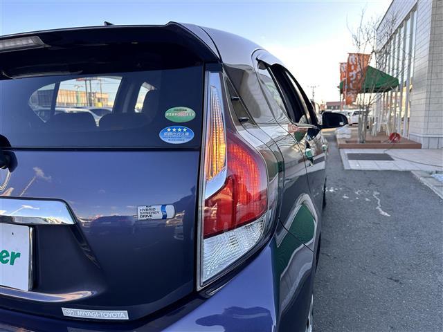 アクア S 社外メモリナビ CD/DVD/Bluetooth/フルセグTV バックカメラ ETC スマートキー プッシュスタート スペアキー1本 電動格納ミラー ヘッドライトレベライザー 純正フロアマット(40枚目)