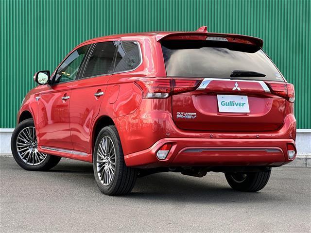 アウトランダーPHEV Sエディション 4WD サンルーフ 純正ディスプレイオーディオ RockFord Fosgaスピーカー 全周囲カメラ バックカメラ 電動リアゲート ビルシュタイン製ダンパー パワーシート ハンドルヒーター(20枚目)