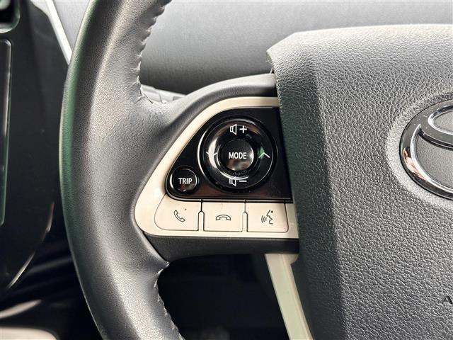 プリウス Aツーリングセレクション セーフティセンス レーダークルーズコントロール BSM パーキングアシスト 純正ナビ バックカメラ ドライブレコーダー ETC ヘッドアップディスプレイ 合皮シート シートヒーター 純正17インチAW(8枚目)