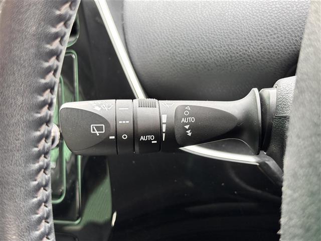 プリウス Aツーリングセレクション セーフティセンス レーダークルーズコントロール BSM パーキングアシスト 純正ナビ バックカメラ ドライブレコーダー ETC ヘッドアップディスプレイ 合皮シート シートヒーター 純正17インチAW(22枚目)