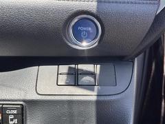 【Ｔｏｙｏｔａ　Ｓａｆｅｔｙ　Ｓｅｎｓｅ（第２世代）】トヨタのさまざまな安全装備が搭載されており、万一の事故の危険回避をサポートします！◆搭載機能例：ＰＣＳ／ＬＤＡ／ＲＳＡ／ＡＨＢ／発進遅れ告知 5