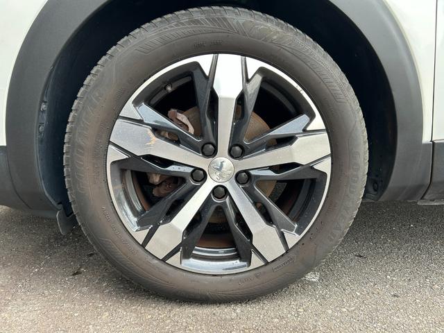 ３００８ ＧＴ　ブルーＨＤｉ　黒ハーフレザー　Ｂｌｕｅｔｏｏｔｈ　アンビエントライト　Ｂカメラ　Ｓカメラ　ＡＣＣ　ＢＳＭ　ＡｐｐｌｅＣａｒＰｌａｙ　ハンズフリーテールゲート　Ｄ席メモリ付パワーシート　純正１８インチＡＷ（66枚目）