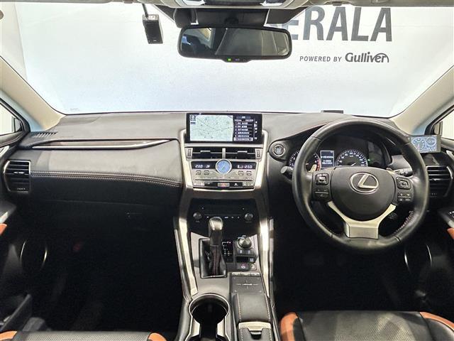 NX NX300 バージョンL 黒革 SR 純正ナビ/TV Bluetooth ACC/BSM 全席シートヒーター 前席エアシート 後席電動リクライニング ハンズフリーパワーバックドア ステアリングヒーター 純正18インチAW(2枚目)