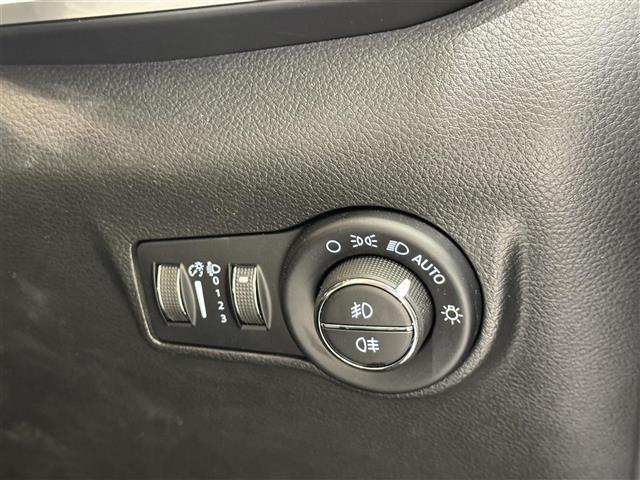 ジープ・コンパス ロンジチュード 後期 ACC/BSM 黒半革 AppleCarPlay AndroidAuto リアバックアップカメラ Bluetooth 前後ソナー スマートキー F/Rパーキングアシスト 純正17インチAW(22枚目)