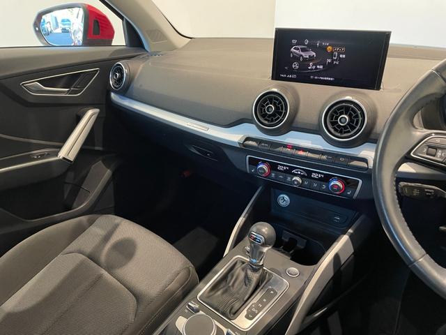 Q2 30TFSIスポーツ ナビ バックカメラ フルセグ バーチャルコックピット 前後ソナー ACC BSM レーンキープ シートヒーター AUDIドライブセレクト パワーバックドア アドバンストキー LEDライト 純正17AW(5枚目)