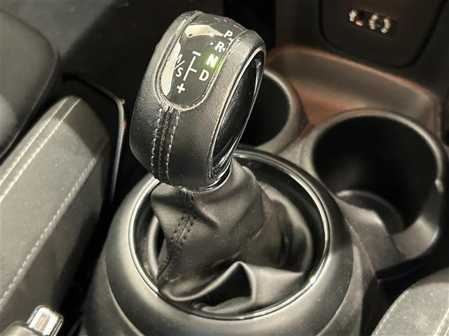 MINI クーパーS 純正ナビ Bluetooth バックカメラ クルーズコントロール インテリアサーフェス(ブラックチェッカード) スマートキー ETC 後ソナー OP純正17インチAW(コスモススポークブラック)(11枚目)