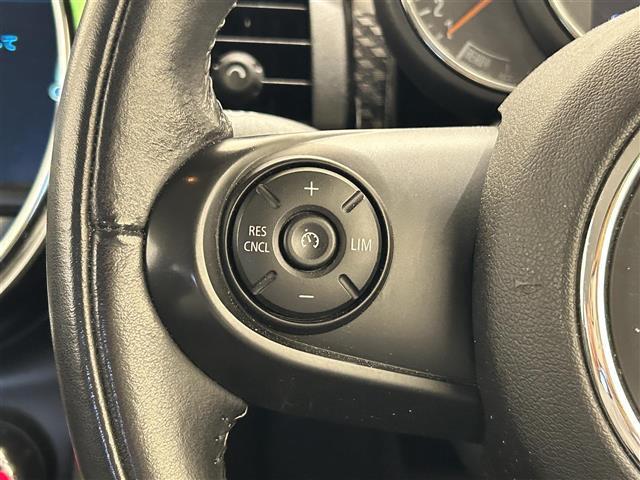 MINI クーパーS 純正ナビ Bluetooth バックカメラ クルーズコントロール インテリアサーフェス(ブラックチェッカード) スマートキー ETC 後ソナー OP純正17インチAW(コスモススポークブラック)(18枚目)