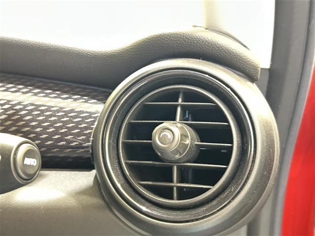 MINI クーパーS 純正ナビ Bluetooth バックカメラ クルーズコントロール インテリアサーフェス(ブラックチェッカード) スマートキー ETC 後ソナー OP純正17インチAW(コスモススポークブラック)(22枚目)