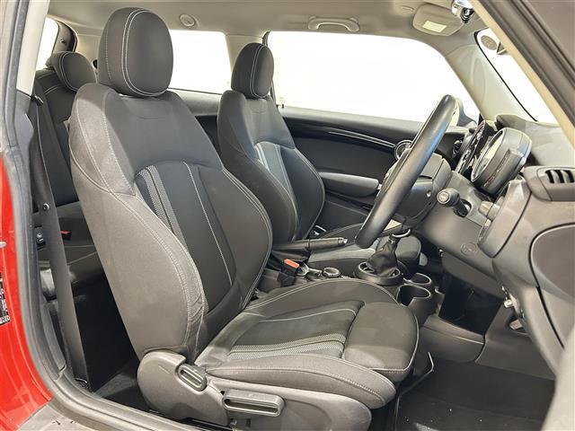 MINI クーパーS 純正ナビ Bluetooth バックカメラ クルーズコントロール インテリアサーフェス(ブラックチェッカード) スマートキー ETC 後ソナー OP純正17インチAW(コスモススポークブラック)(25枚目)