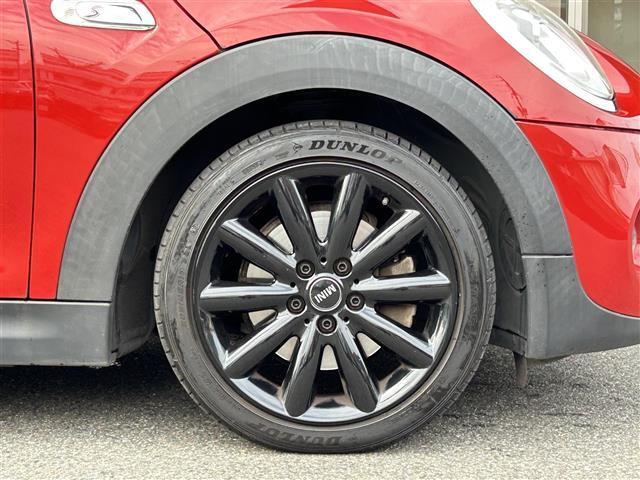 MINI クーパーS 純正ナビ Bluetooth バックカメラ クルーズコントロール インテリアサーフェス(ブラックチェッカード) スマートキー ETC 後ソナー OP純正17インチAW(コスモススポークブラック)(34枚目)