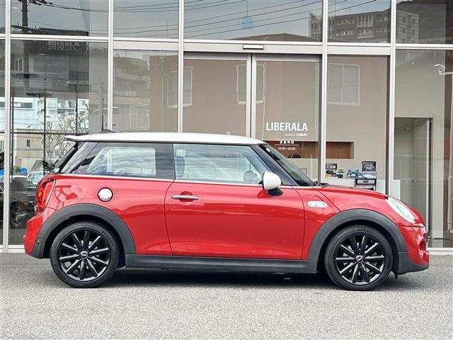 MINI クーパーS 純正ナビ Bluetooth バックカメラ クルーズコントロール インテリアサーフェス(ブラックチェッカード) スマートキー ETC 後ソナー OP純正17インチAW(コスモススポークブラック)(38枚目)