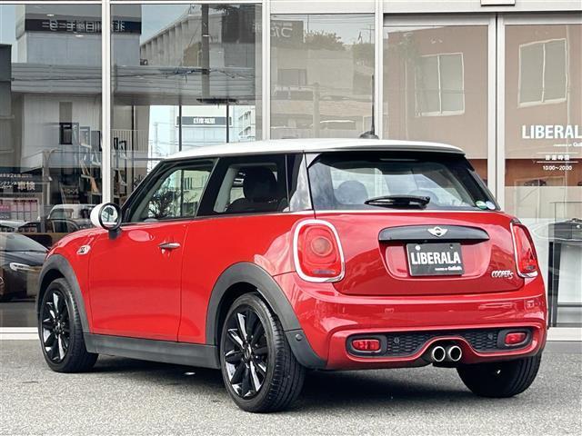 MINI クーパーS 純正ナビ Bluetooth バックカメラ クルーズコントロール インテリアサーフェス(ブラックチェッカード) スマートキー ETC 後ソナー OP純正17インチAW(コスモススポークブラック)(42枚目)