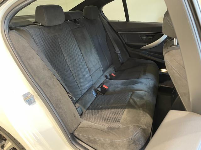 ３シリーズ ３２０ｄ　Ｍスポーツ　ＡＣＣ／ＢＳＭ　アンビエントライト　純正ナビ　Ｂカメラ　Ｂｌｕｅｔｏｏｔｈ　ＣＤ／ＤＶＤ　パドルシフト　後ソナー　コンフォートアクセス　純正ＯＰ１９インチＡＷ（ダブルスポーク・スタイリング７９１Ｍ）（26枚目）