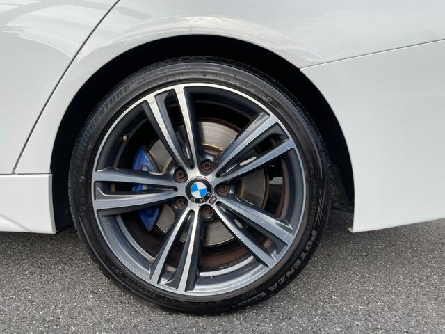 ３シリーズ ３２０ｄ　Ｍスポーツ　ＡＣＣ／ＢＳＭ　アンビエントライト　純正ナビ　Ｂカメラ　Ｂｌｕｅｔｏｏｔｈ　ＣＤ／ＤＶＤ　パドルシフト　後ソナー　コンフォートアクセス　純正ＯＰ１９インチＡＷ（ダブルスポーク・スタイリング７９１Ｍ）（33枚目）