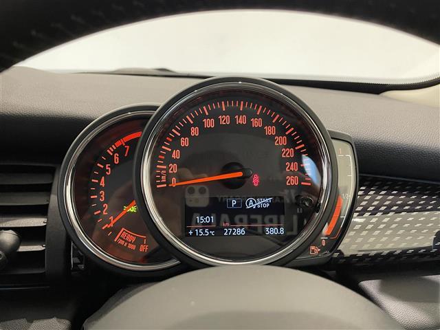 ＭＩＮＩ クーパーＳ　パーキングアシスタンスＰＫＧ　純正ナビ　アクティブクルーズコントロール　アンビエントライト　バックカメラ　ユニオンジャックテール　前後クリアランスソナー　コンフォートアクセス　純正１７インチＡＷ（13枚目）