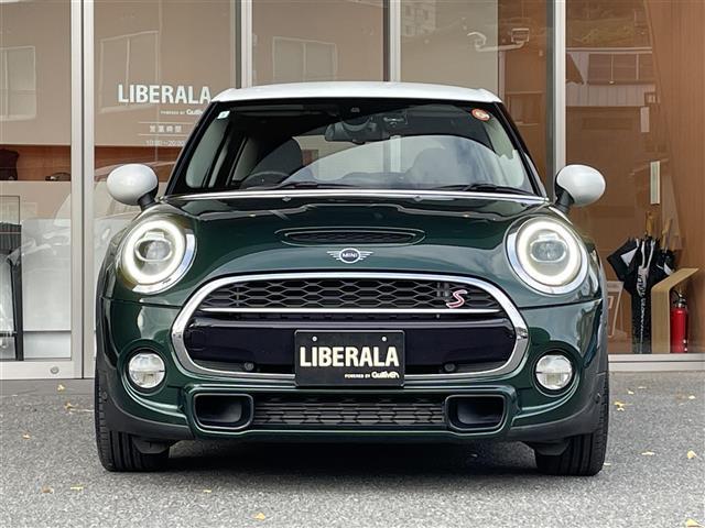 ＭＩＮＩ クーパーＳ　パーキングアシスタンスＰＫＧ　純正ナビ　アクティブクルーズコントロール　アンビエントライト　バックカメラ　ユニオンジャックテール　前後クリアランスソナー　コンフォートアクセス　純正１７インチＡＷ（34枚目）