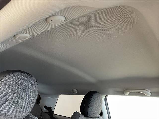 ＭＩＮＩ クーパーＤ　ドライビングアシストＰＫＧ　純正ディスプレイオーディオ　ＡｐｐｌｅＣａｒＰｌａｙ　アンビエントライト　クルコン　Ｂカメラ　コンフォートアクセス　前後ソナー　シートヒーター　Ｍｉｎｉドライビングモード（28枚目）