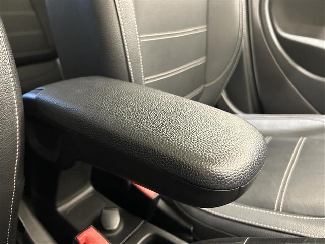 スマートフォーフォー ターボ ガラスルーフ 黒革 Panasonicナビ(CN-G1000VD) 純正オーディオ パドルシフト 前席シートヒーター 後ソナー キーレスキー 純正16インチAW(10枚目)