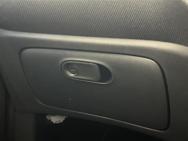 スマートフォーフォー ターボ ガラスルーフ 黒革 Panasonicナビ(CN-G1000VD) 純正オーディオ パドルシフト 前席シートヒーター 後ソナー キーレスキー 純正16インチAW(11枚目)