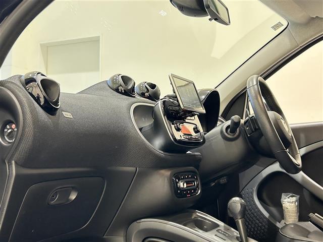 スマートフォーフォー ターボ ガラスルーフ 黒革 Panasonicナビ(CN-G1000VD) 純正オーディオ パドルシフト 前席シートヒーター 後ソナー キーレスキー 純正16インチAW(27枚目)