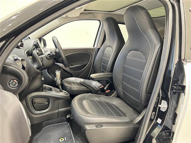 スマートフォーフォー ターボ ガラスルーフ 黒革 Panasonicナビ(CN-G1000VD) 純正オーディオ パドルシフト 前席シートヒーター 後ソナー キーレスキー 純正16インチAW(28枚目)