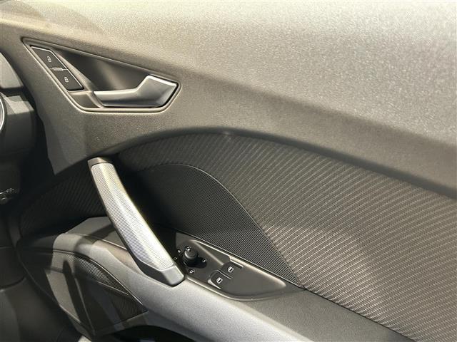 TTクーペ 1.8TFSI バーチャルコックピット 純正ナビ/TV Bluetooth バックカメラ クルーズコントロール パドルシフト 前後ソナー オートライト 純正17インチAW(21枚目)