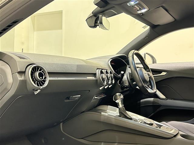 TTクーペ 1.8TFSI バーチャルコックピット 純正ナビ/TV Bluetooth バックカメラ クルーズコントロール パドルシフト 前後ソナー オートライト 純正17インチAW(25枚目)