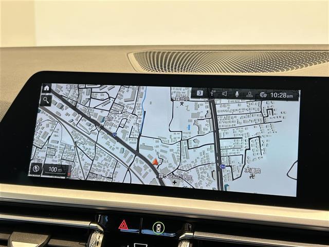 3シリーズ 320d xDrive Mスポーツ 黒革 ハイラインPKG ACC/BSM アンビエントライト 360°カメラシステム メモリ付パワーシート 前席シートヒーター フットトランクオープナー ワイヤレスチャージング 純正18インチAW(4枚目)