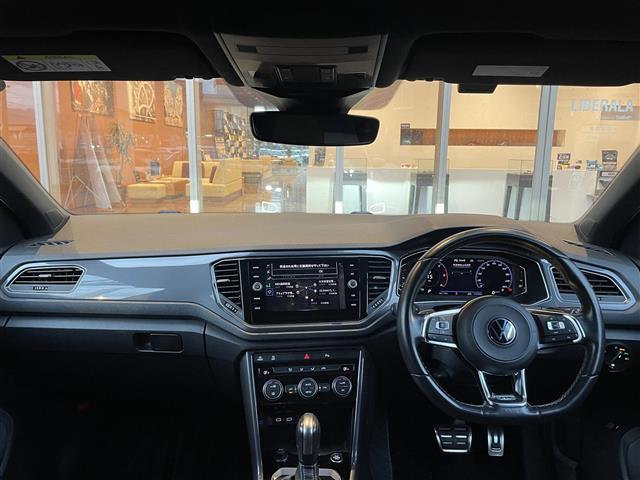 T-ロック TDI Rライン 黒半革(R-LINE専用ファブリックシート) ACC/BSM デジタルメータークラスター AppleCarPlay R-Line専用レザーステアリング 純正ナビ Bカメラ 純正19インチAW(2枚目)