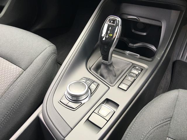 xDrive 18d インテリジェントセーフティ.追突警告.歩行者警告.車線逸脱警告.純正ナビ.バックカメラ.コンフォートアクセス.前後コーナーセンサー.ミラー型ETC.プッシュスタート.オートライト.純正17インチAW.(9枚目)