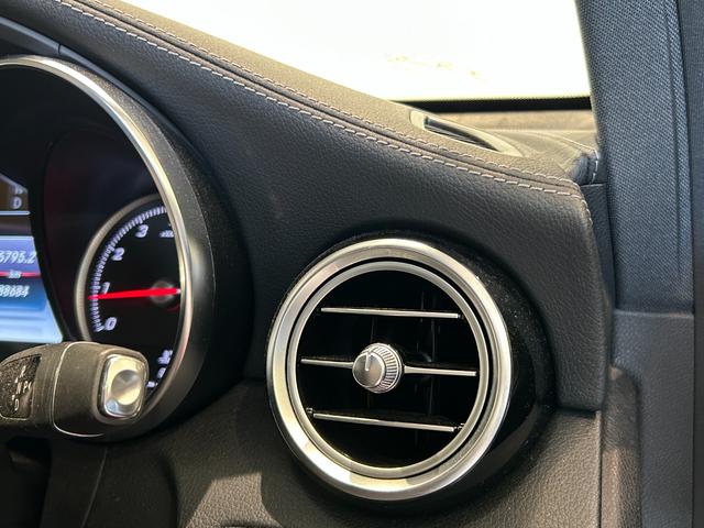 ＧＬＣ ＧＬＣ２００　クーペスポーツ　黒ハーフレザー　ＡＣＣ　ＢＳＭ　純正ナビ／ＴＶ　アンビエントライト　３６０°カメラシステム　メモリ付パワーシート　シートヒーター　純正１９ＡＷ　フットトランクオープナー（26枚目）