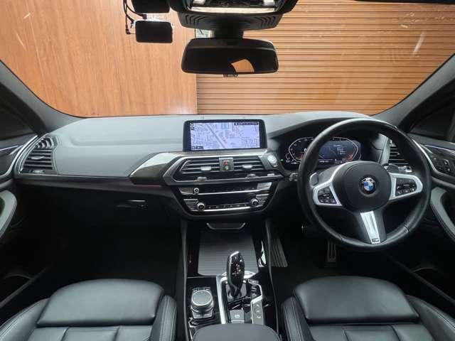 Ｘ４ ｘＤｒｉｖｅ　２０ｄ　Ｍスポーツ　当店買取車　ＨＵＤ　黒革　全方位カメラ　前後シートヒーター　パワーバックドア　純正ナビ　ＥＴＣ　ＡＣＣ　ＬＤＷ　衝突軽減ブレーキ　ＬＥＤヘッドライト（4枚目）