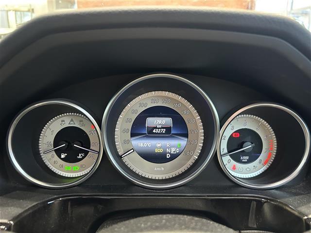 Ｅクラス Ｅ３００　アバンギャルド（2枚目）