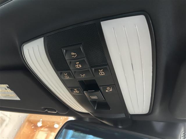 Ｅクラス Ｅ３００　アバンギャルド（3枚目）