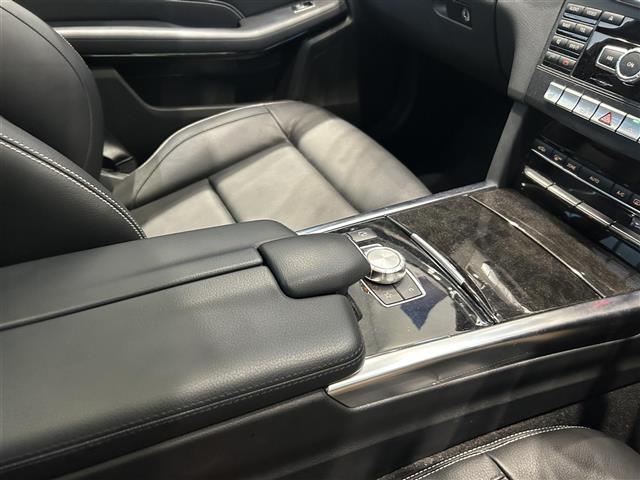 Ｅクラス Ｅ３００　アバンギャルド（12枚目）