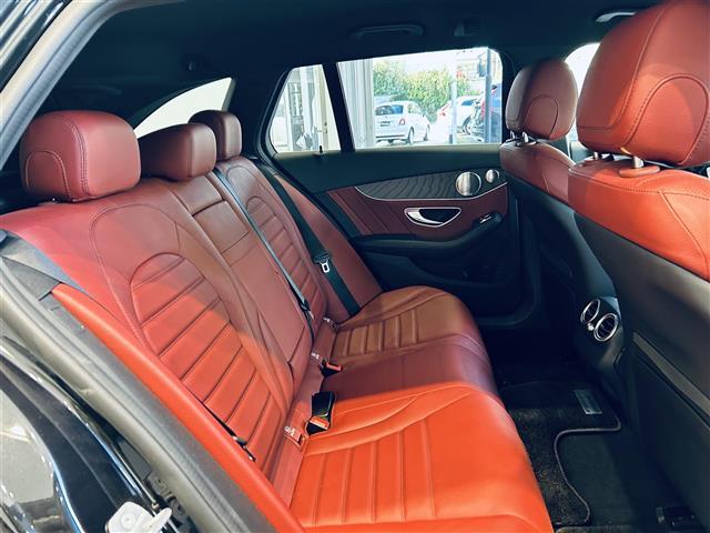 Cクラス C220dローレウスエディションスポーツプラスパック HUD ACC Burmeste 純正ナビ TV 360° carplay 純正18インチAW LED 電動リアゲート 赤革 メモリパワーシート エアシートヒーター ワイヤレス充電 BSM(18枚目)