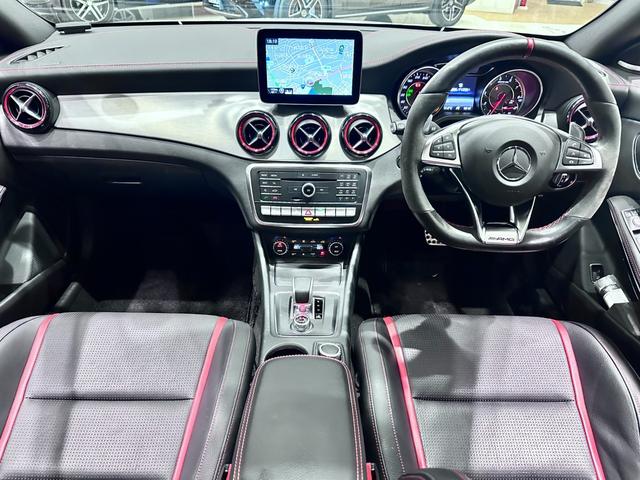 ＣＬＡ４５　４マチック　シューティングブレーク　アドバンストＰ／ｈａｒｍａｎｋａｒｄｏｎ／黒革／サンルーフ／ＡＣＣ／パワーシート／シートヒーター／ドラレコ／ＬＥＤライト／電動リアゲート／フルセグ／純正ナビ／ブラインドスポット／コーナーセンサー(4枚目)