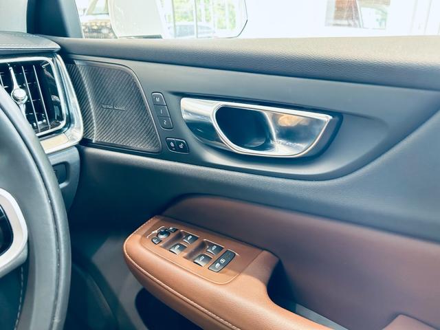 Ｖ６０ Ｔ５　インスクリプション　茶革／ＳＲ／ＨＵＤ／メモリパワーシート／エアシートヒーター／ハーマンカードン／ナビ／ＴＶ／３６０カメラ／ｃａｒｐｌａｙ／ＢＬＩＳ／ＡＣＣ／電動リアゲート／自動駐車／純１９インチＡＷ／ＬＥＤヘッドライト（43枚目）