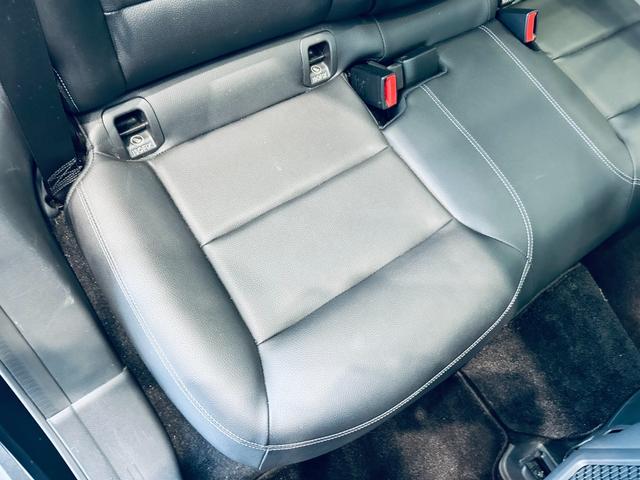 ＧＬＡクラス ＧＬＡ２２０　４マチック　プレミアムＰ／レーダーセーフティ／サンルーフ／ハーマンカードン／黒革／メモリパワーシート／シートヒーター／ナビ／ＴＶ／Ｂカメラ／ｃａｒｐｌａｙ／ＡＣＣ／ＢＳＭ／純正１８インチＡＷ／ＬＥＤヘッドライト（35枚目）