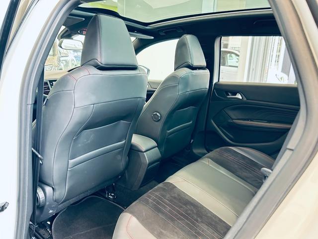 ３０８ ＳＷ　ＧＴ　ブルーＨＤｉ　サンルーフ／ハーフ革／純正ナビ／ＴＶ／バックカメラ／ａｐｐｌｅｃａｒｐｌａｙ／純正１８インチＡＷ／ＬＥＤヘッドライト／クリアランスソナー／ブラインドスポット／ＥＴＣ／ドラレコ／パドルシフト／クルコン（37枚目）