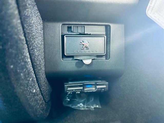 ５００８ ＧＴ　ブルーＨＤｉ　レザーＰ／黒革／Ｄメモリパワーシート／シートヒーター／ＡＣＣ／サンルーフ／純正ディスプレイオーディオ／ｃａｒｐｌａｙ／バック・サイドカメラ／ＢＳＭ／純１８インチＡＷ／ＬＥＤヘッドライト／電動リアゲート（22枚目）