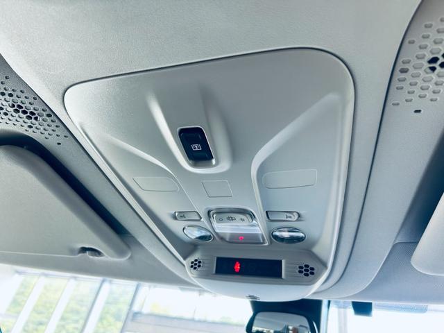 ベルランゴ シャイン　ＸＴＲ　パック　ガラスルーフ　ＡＣＣ　純正ディスプレイオーディオ　ａｐｐｌｅｃａｒｐｌａｙ　バック・サイドカメラ　純正１７インチＡＷ　クリアランスソナー　ブラインドスポット　ルーフレール　パドルシフト　スマートキー（69枚目）