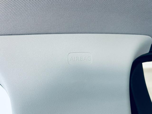 ベルランゴ シャイン　ＸＴＲ　パック　ガラスルーフ　ＡＣＣ　純正ディスプレイオーディオ　ａｐｐｌｅｃａｒｐｌａｙ　バック・サイドカメラ　純正１７インチＡＷ　クリアランスソナー　ブラインドスポット　ルーフレール　パドルシフト　スマートキー（73枚目）