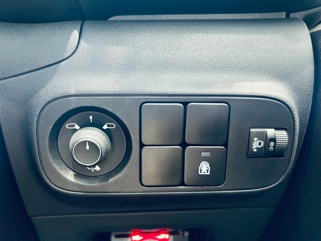 Ｃ３ シャイン　ワンオーナー　純正ナビ　ＴＶ　バックカメラ　ａｐｐｌｅｃａｒｐｌａｙ　純正１６インチＡＷ　クルーズコントロール　クリアランスソナー　ブラインドスポット　ＵＳＢ　Ｂｌｕｅｔｏｏｔｈ　ＥＴＣ　ドラレコ（54枚目）