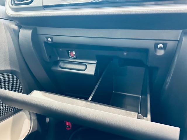 Ｃ３ シャイン　ワンオーナー　純正ナビ　ＴＶ　バックカメラ　ａｐｐｌｅｃａｒｐｌａｙ　純正１６インチＡＷ　クルーズコントロール　クリアランスソナー　ブラインドスポット　ＵＳＢ　Ｂｌｕｅｔｏｏｔｈ　ＥＴＣ　ドラレコ（75枚目）